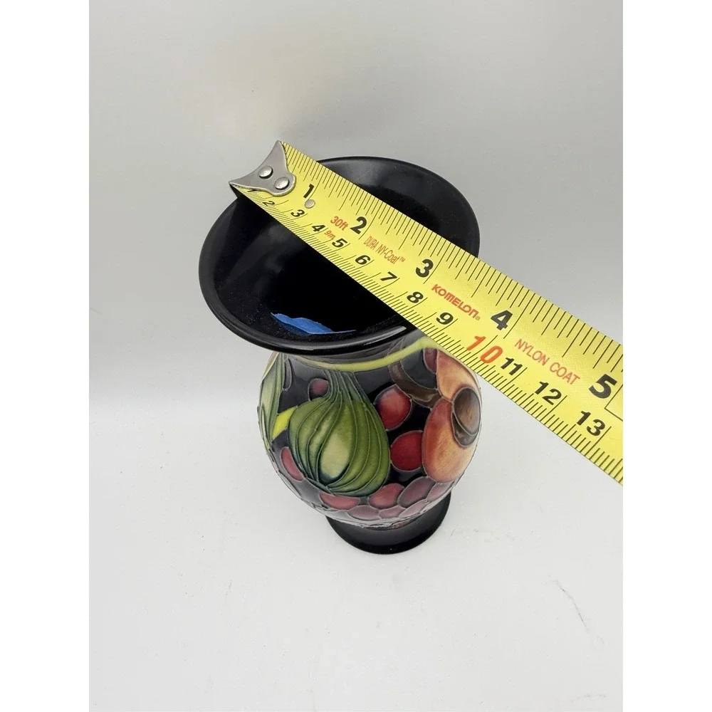 Moorcroft Emma Bossons Queen's Choice Fruit Vase 2000 Signed 7.75